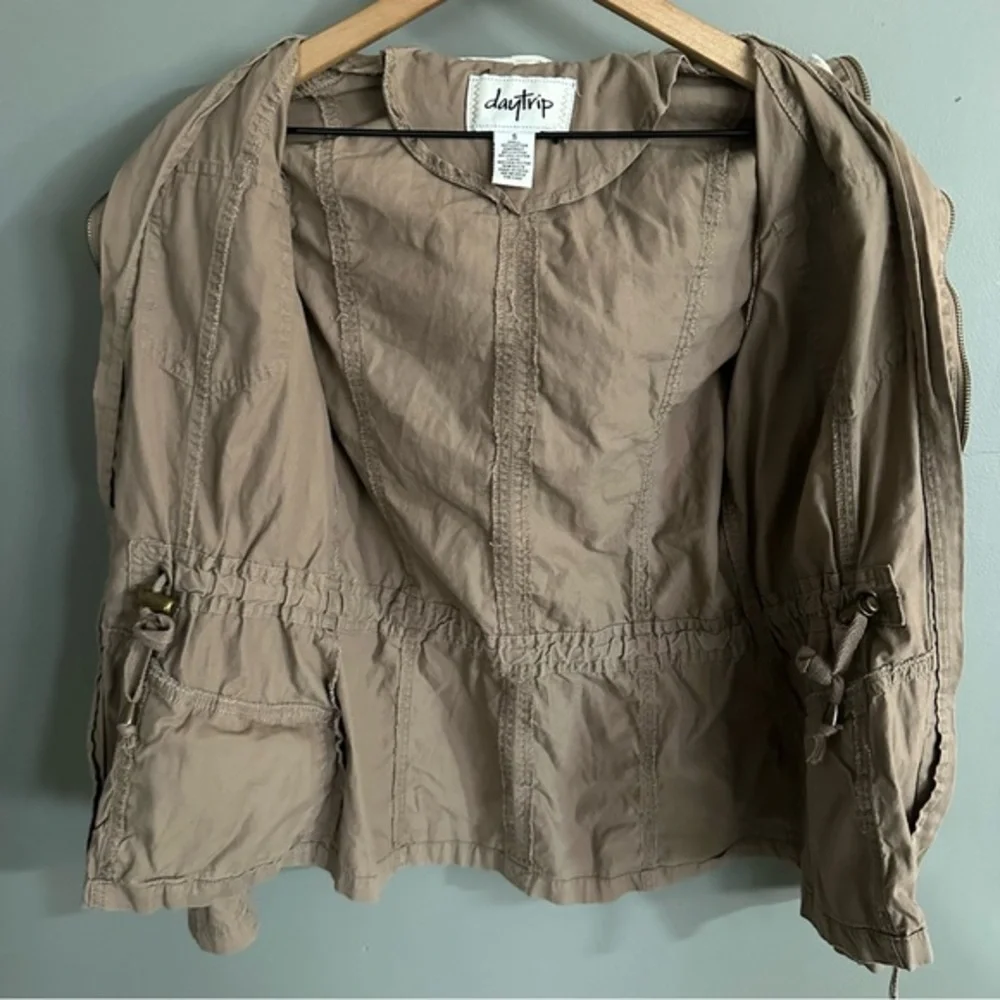Daytrip Utility Jacket with Removable‎ Hood | Brown